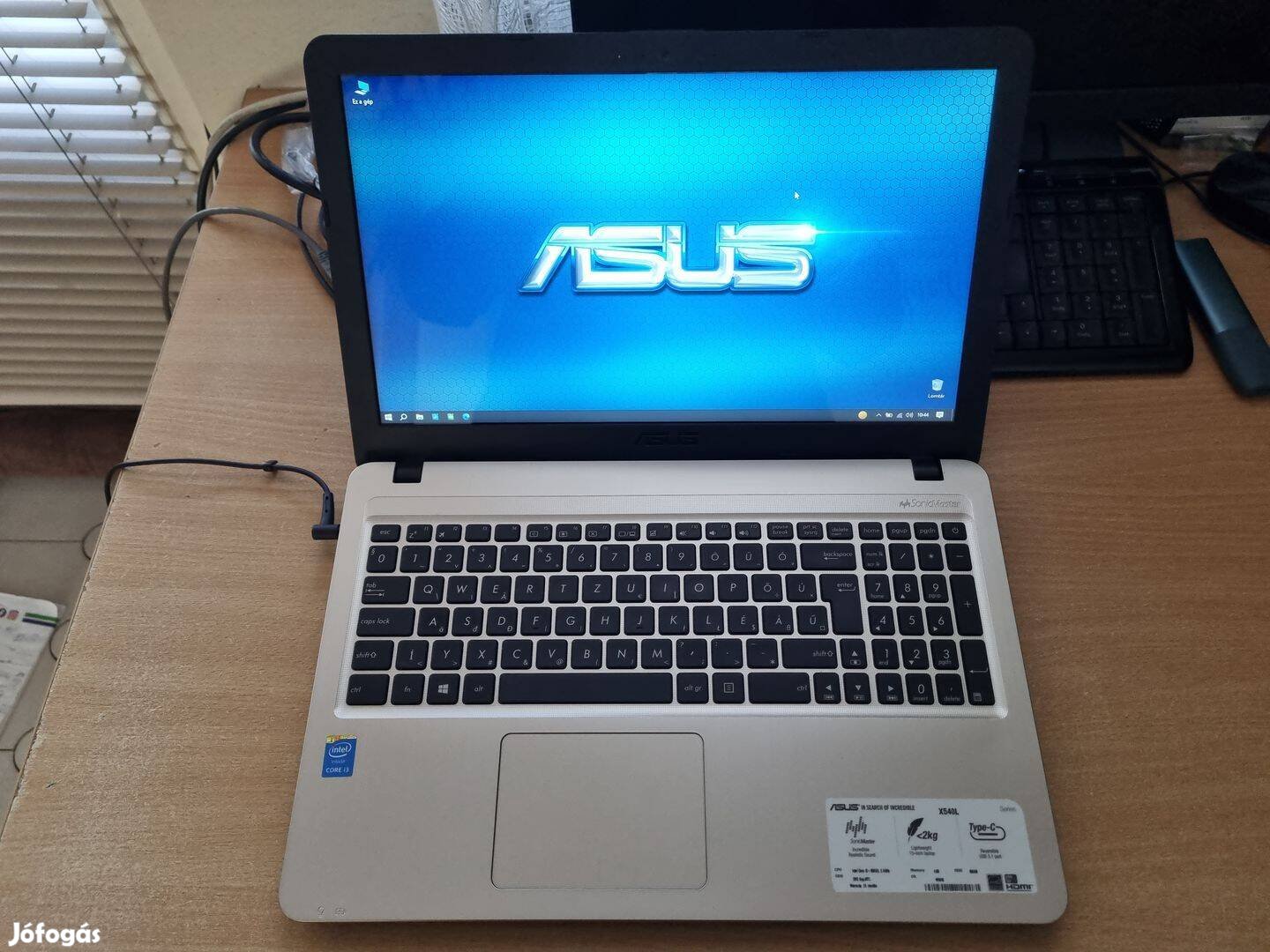 Asus Core i3-5005U notebook [4x2,0Ghz/4GB/500GB/W10]